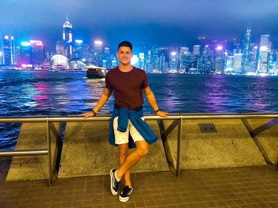 hong kong itinerary kowloon waterfront light show