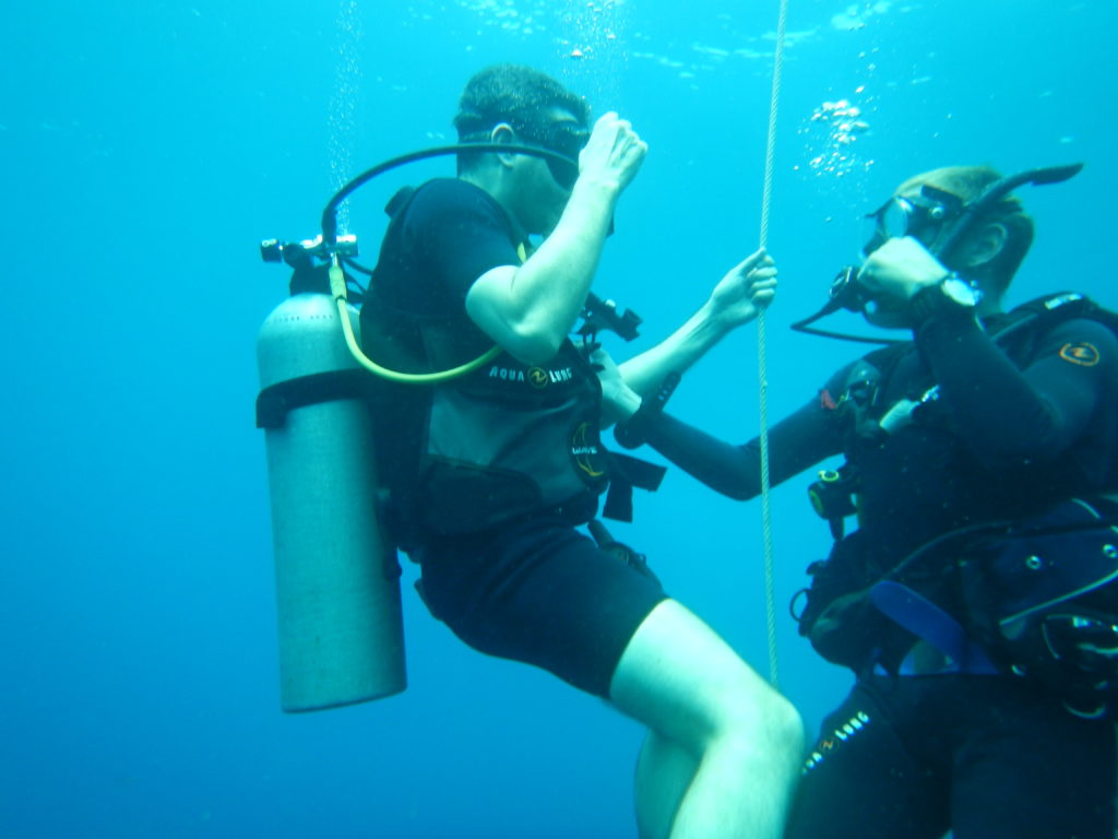 underwater scuba lessons in thailand